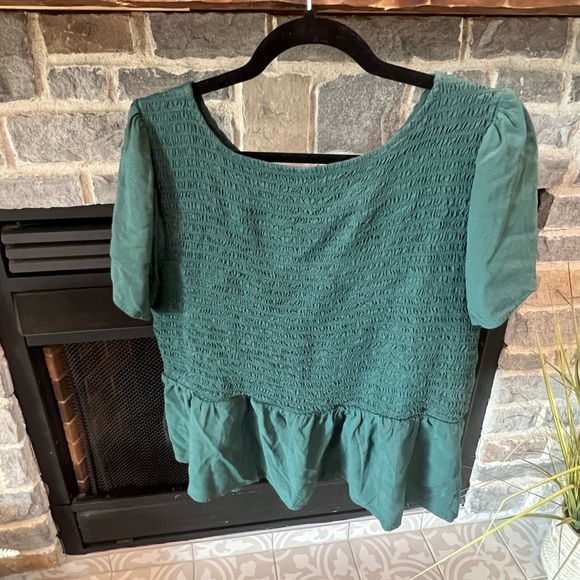 Old Navy Cropped Peplum Top - Picture 5 of 7